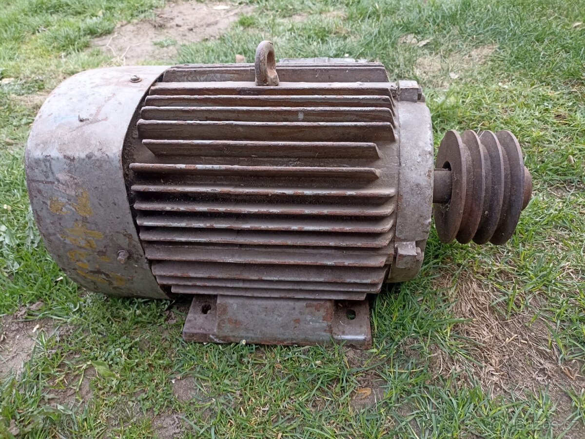 patkový elektromotor 7,5 kw - 4