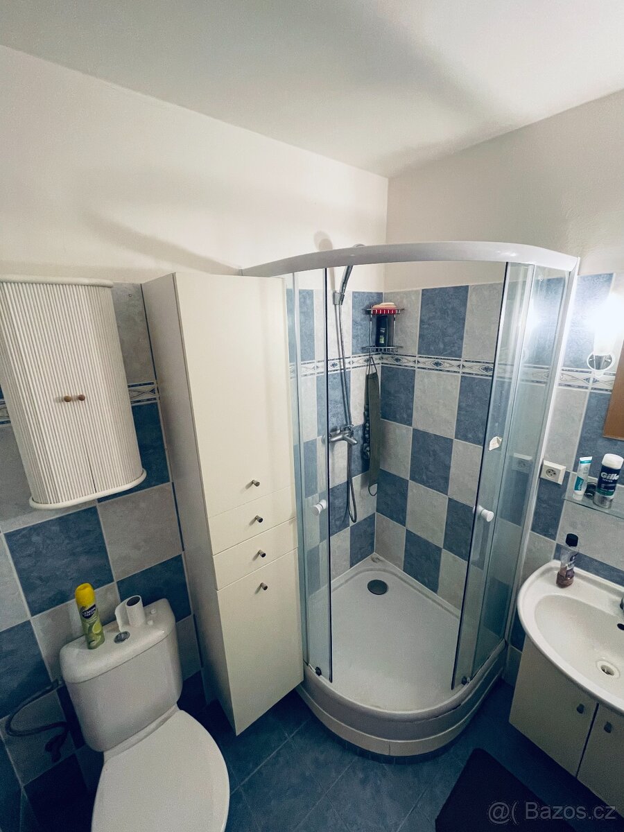 Neprůchozí pokoj - 4