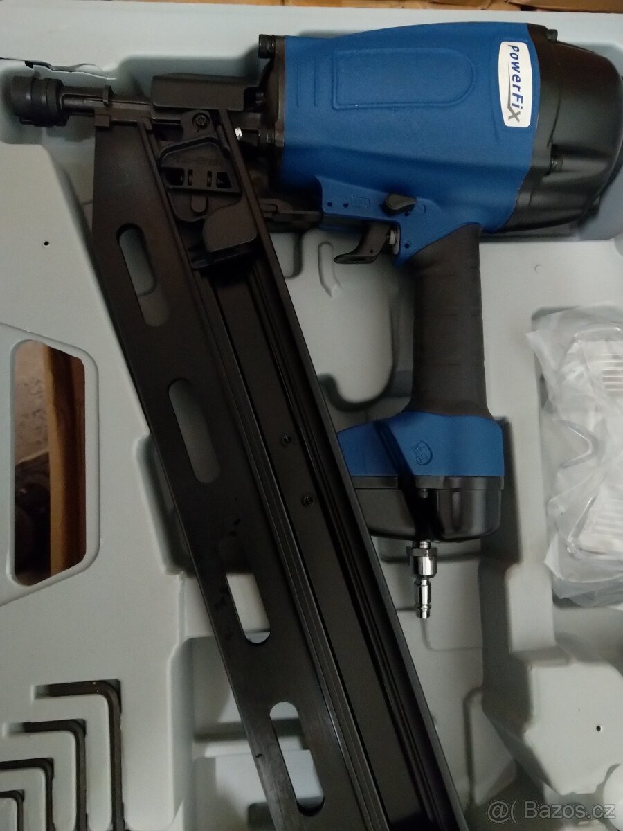 Vzduchová Pistol na hřebíky - 4