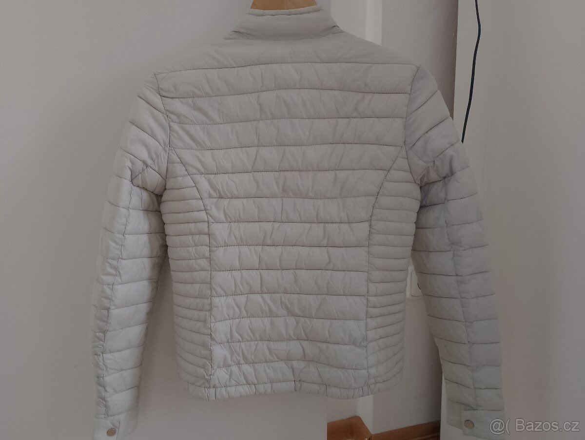 Přechodná dámská prošívaná bunda - 4