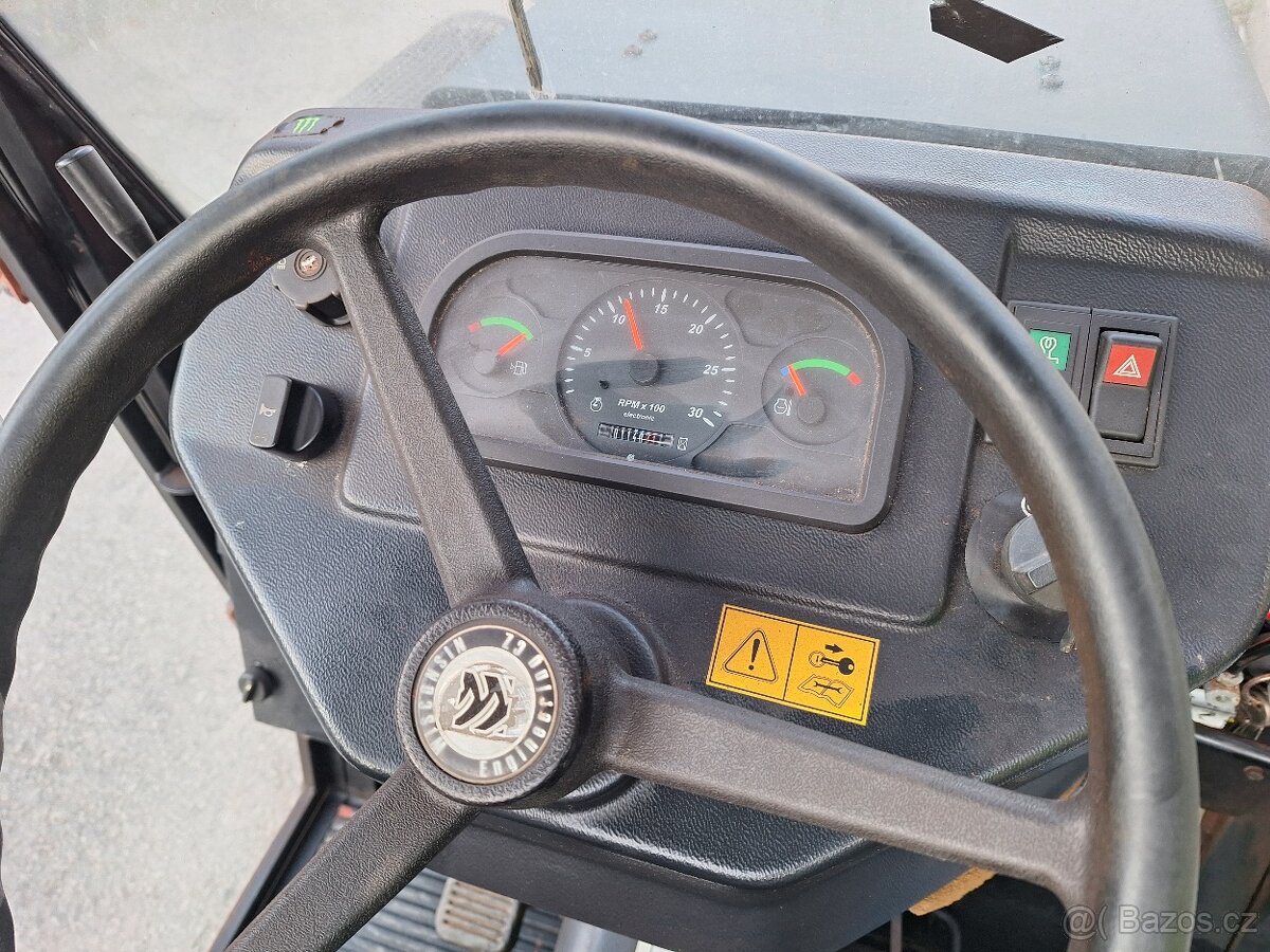 Traktor Yukon Wisconsin Kubota - 4