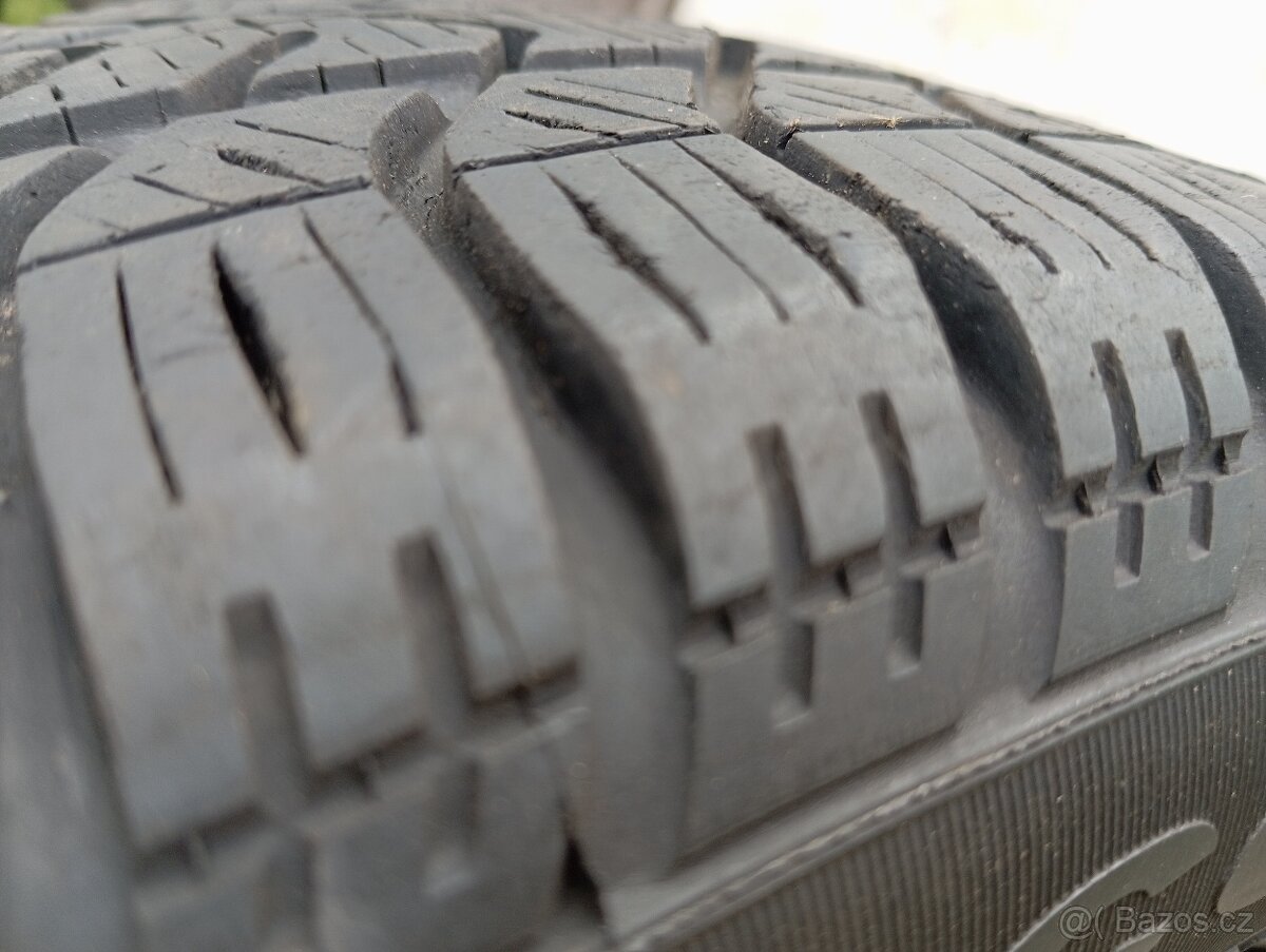 185/55 R15 82T M+S Pirelli Snowcontrol serie 3 - 4