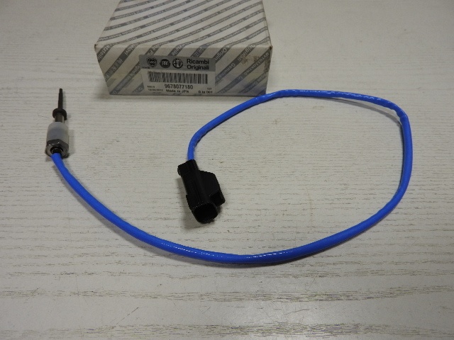 Prodám snímač teploty výfukových plynů NOVÝ ORIGINAL - 4