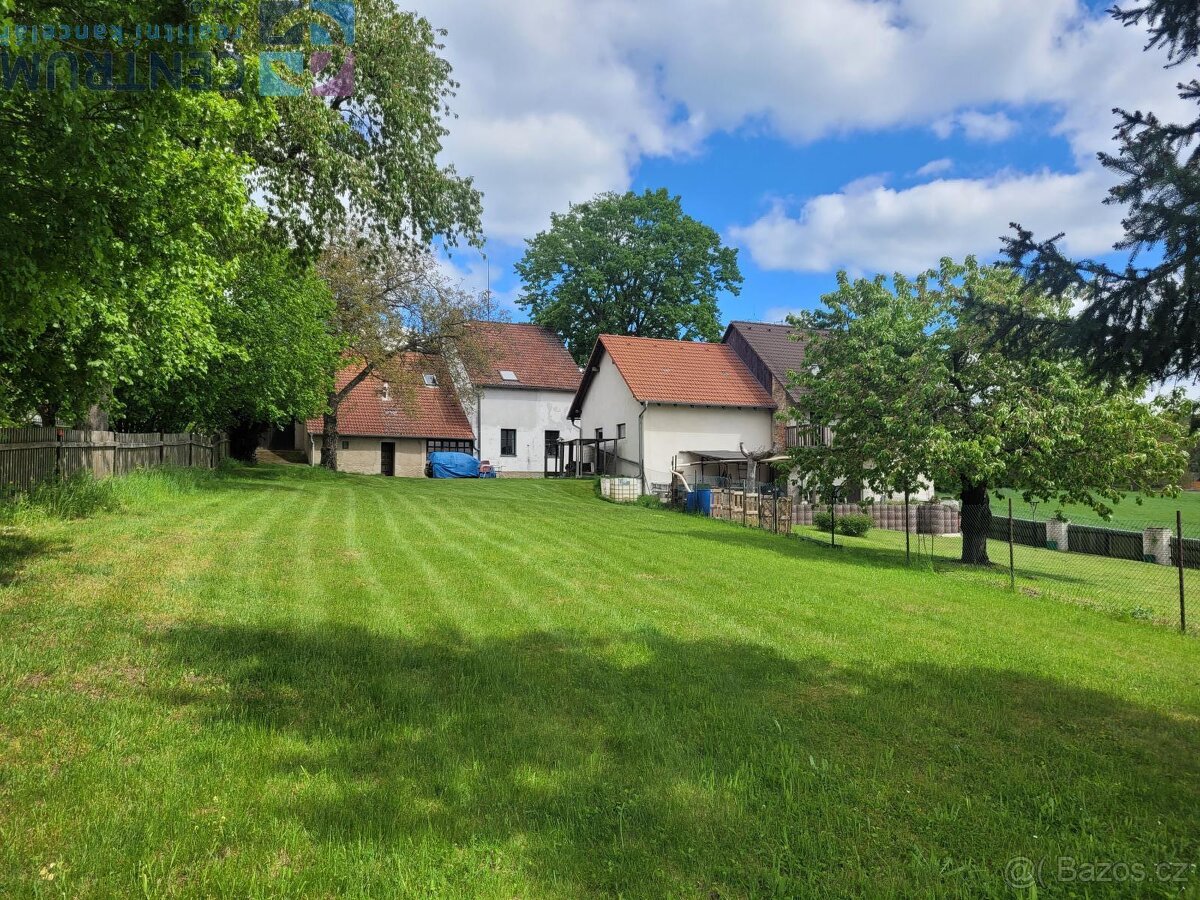 Rodinný dům v obci Bláhov u H - 4