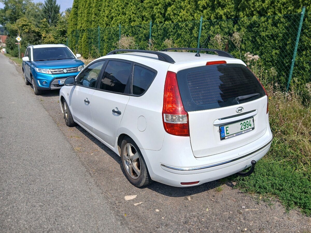 Hyundai i30 kombi, 1.6 CRDi, 66kW,Česká STK,tažné - 4