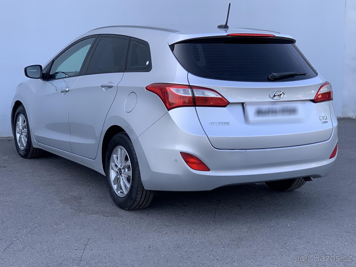 Hyundai I30 1.6 CRDi , 82 kW nafta, 2013 - 4