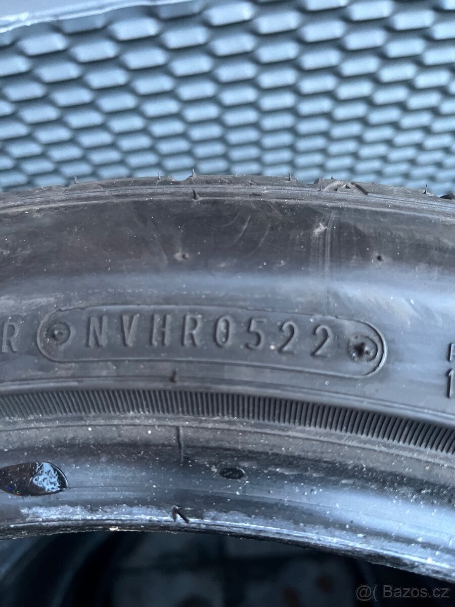 Pneu R19 255/40 R19 Letní - 4