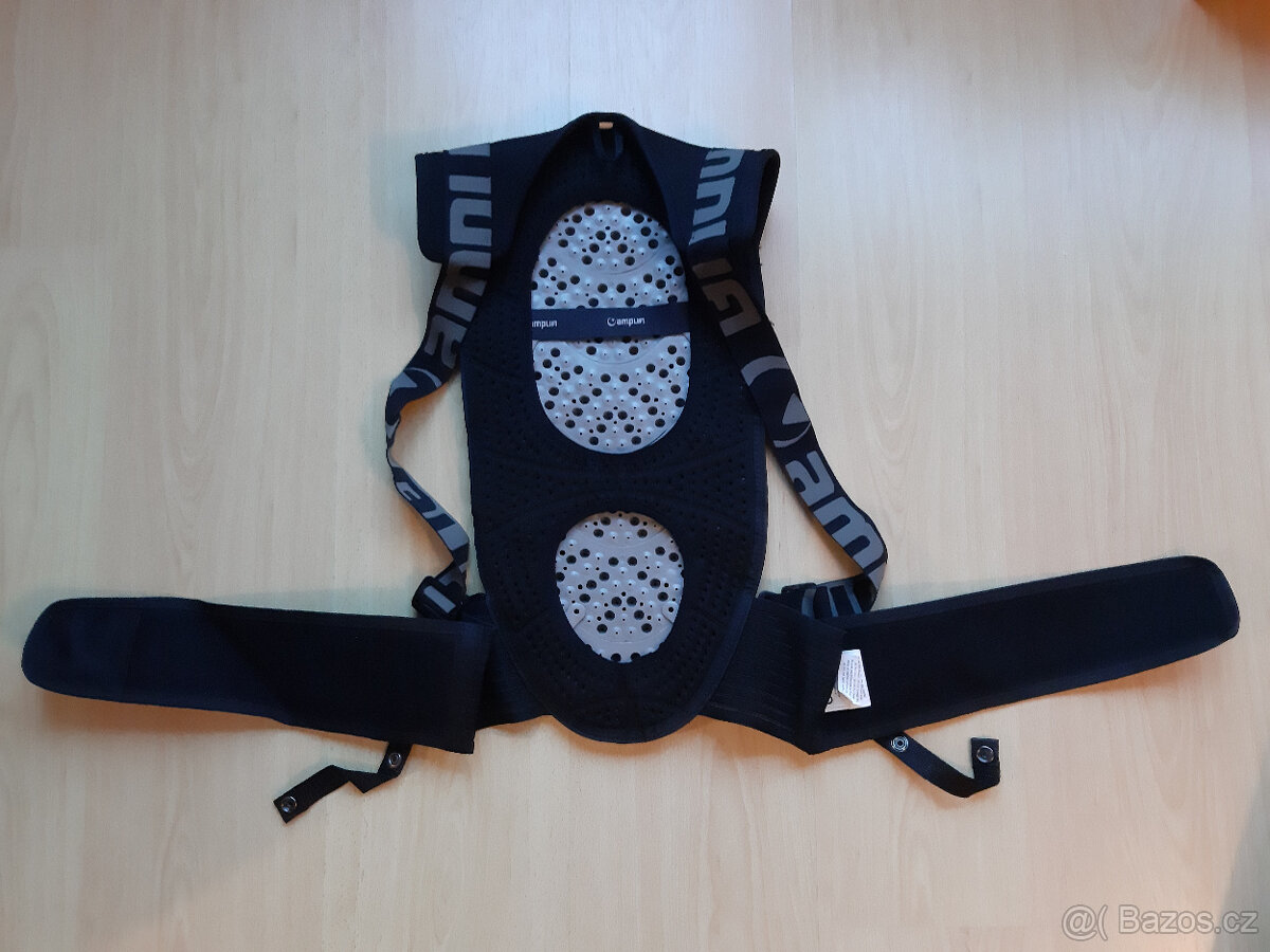 Chránič páteře - 4