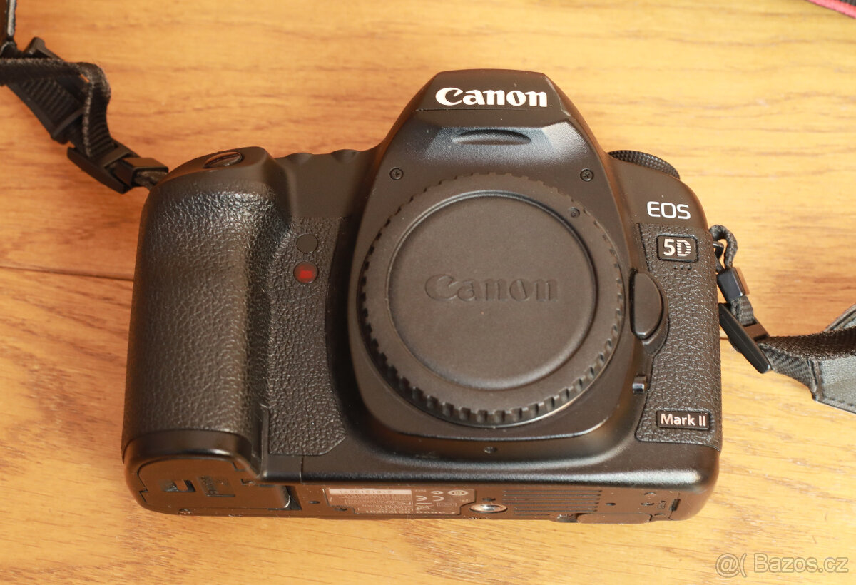 Canon EOS 5D Mark II - 4