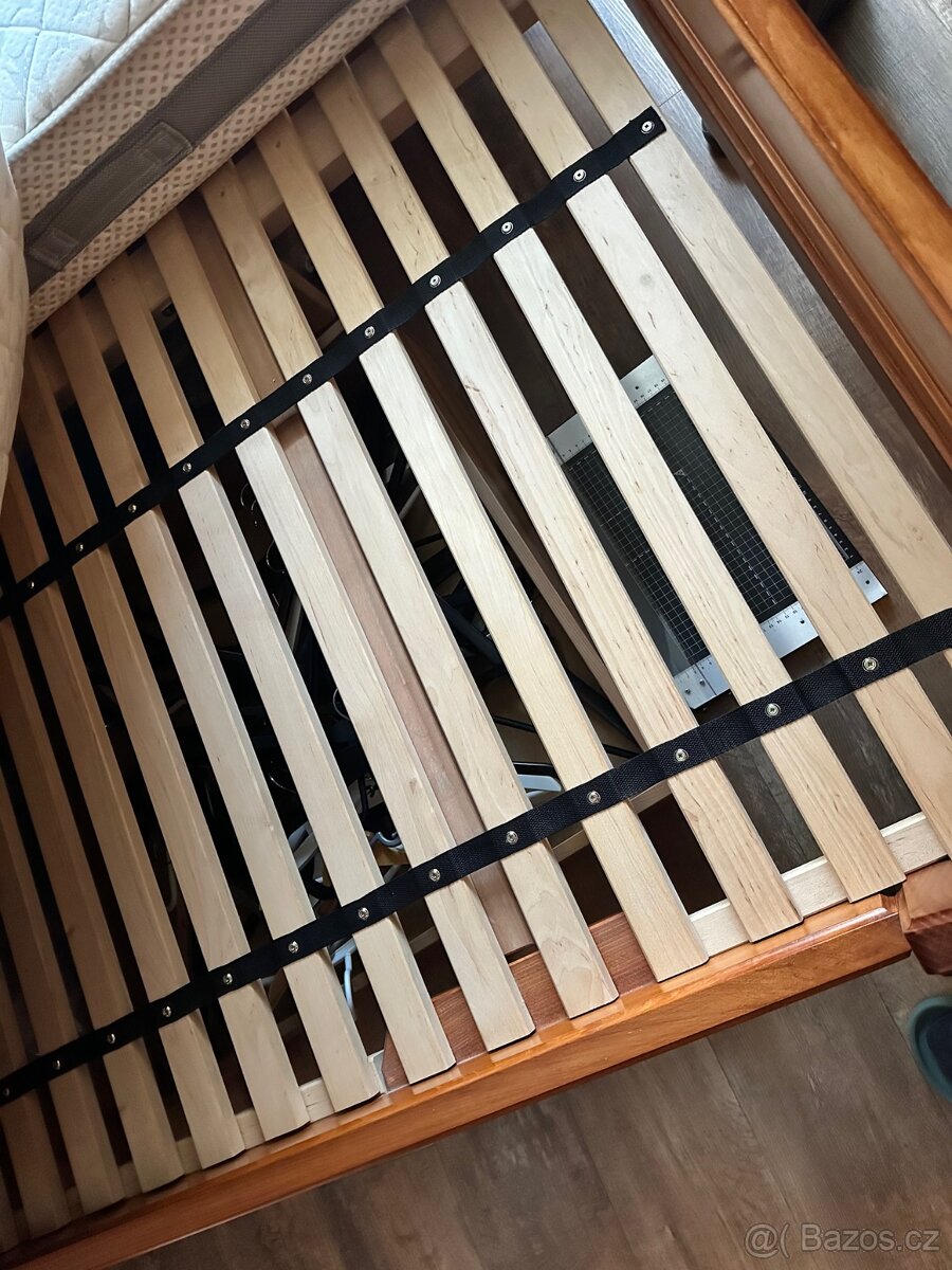 KRÁSNÁ LOŽNICE Z DUBOVÉHO MASIVU - 4