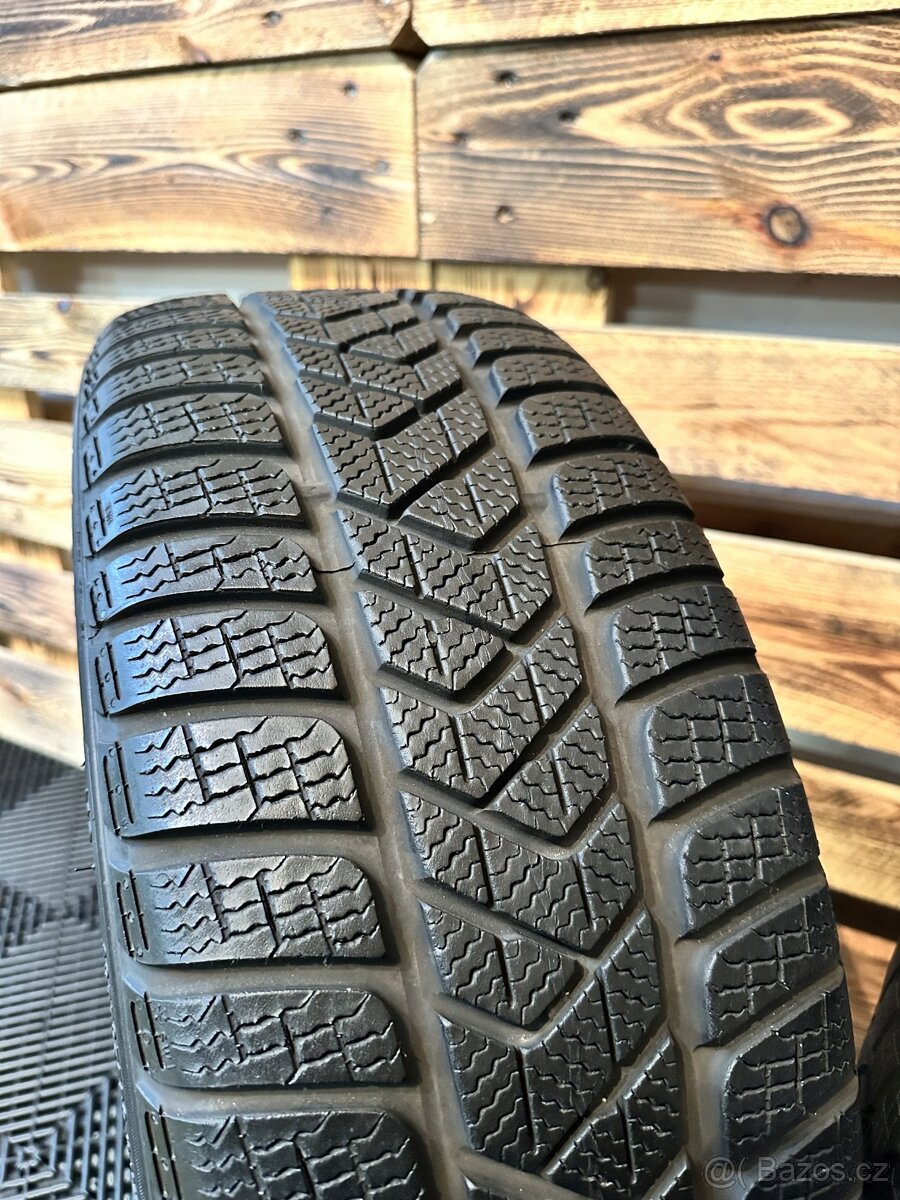 ZIMNÍ - MB- C W205 - orig. ALU disky AMG 5x112 R18 - 4