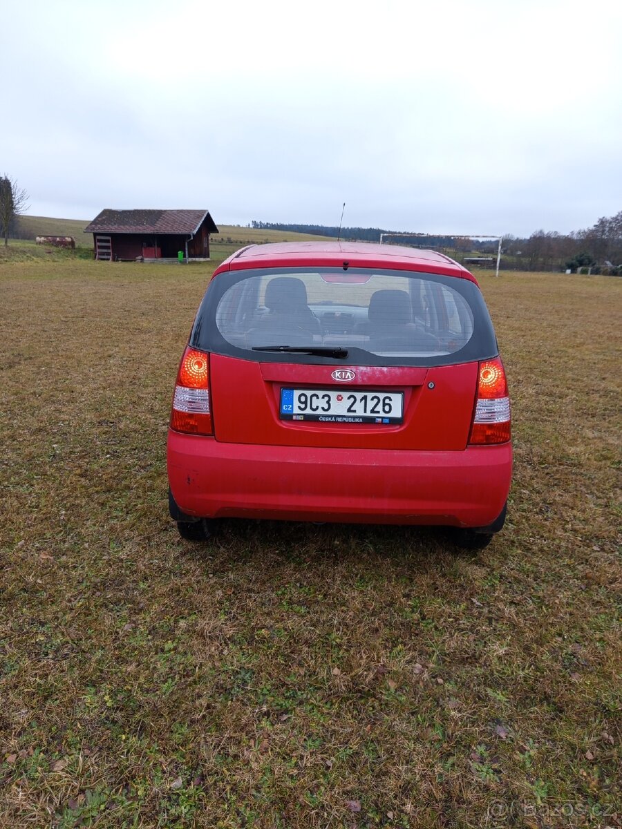 Kia Picanto - 4