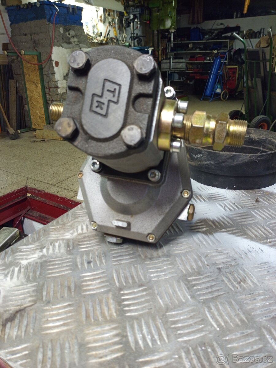 Prodám hydraulické díli různé druhy - 4