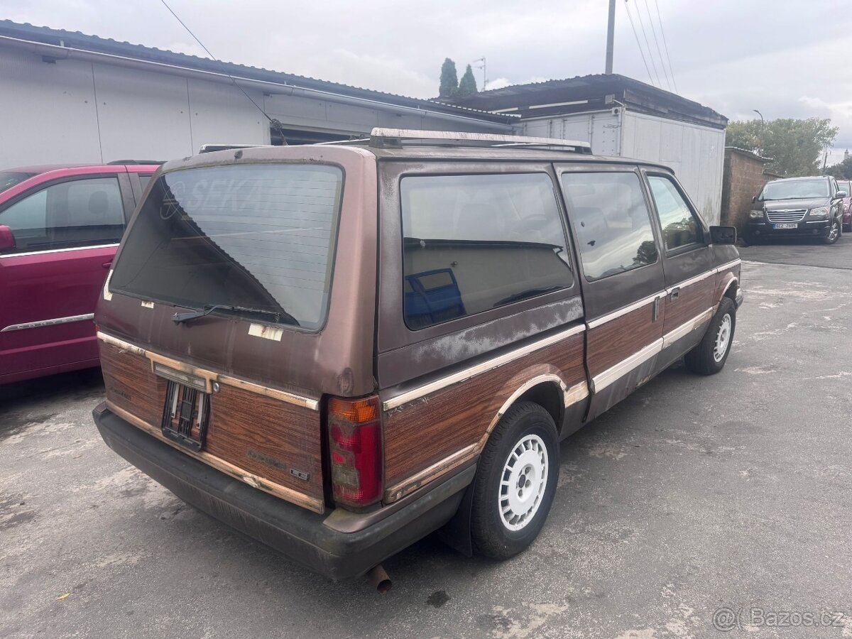 Chrysler Grand Voyager 1 model 1988 3,0 - 4