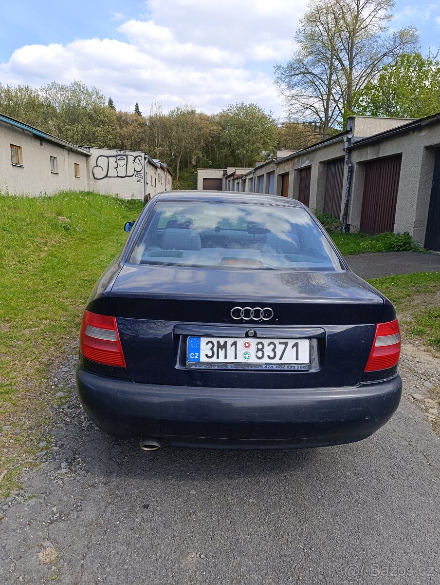 Audi A4 - 4