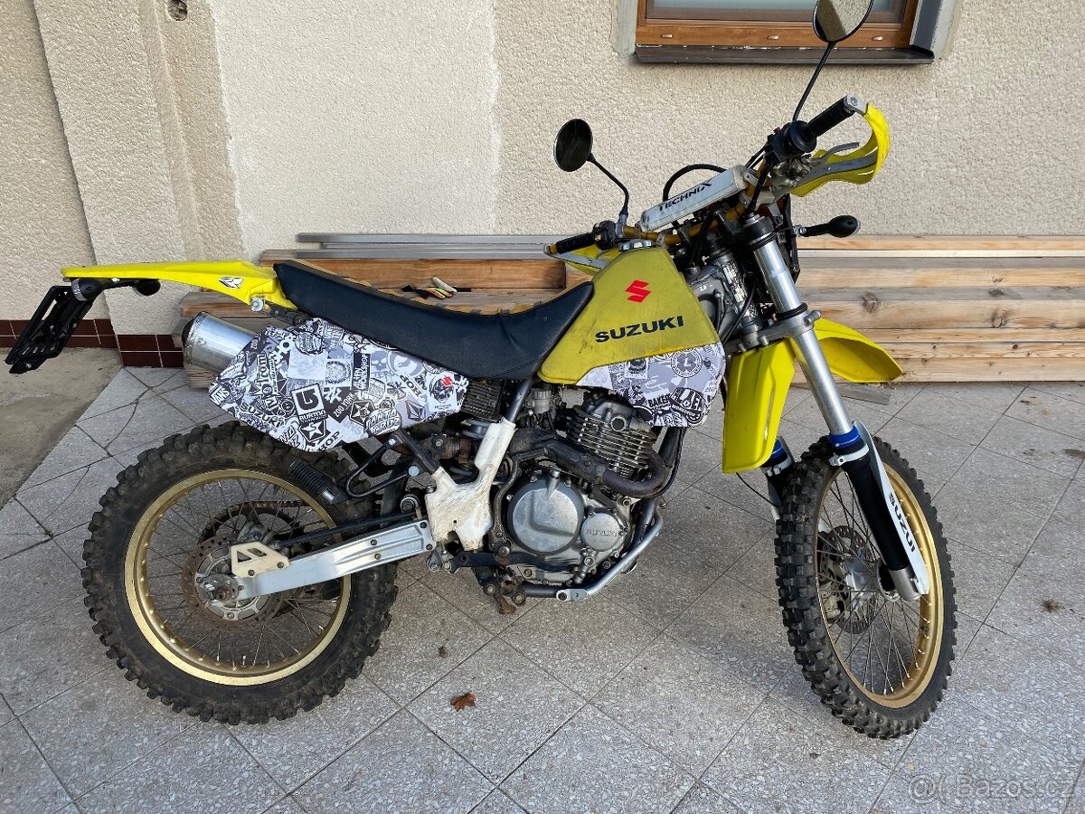 Suzuki DR 350