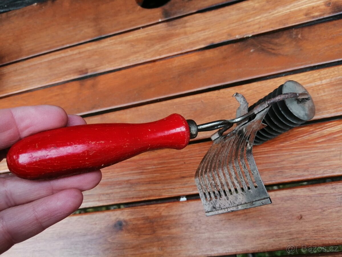 Retro kráječ širokých nudlí - 4