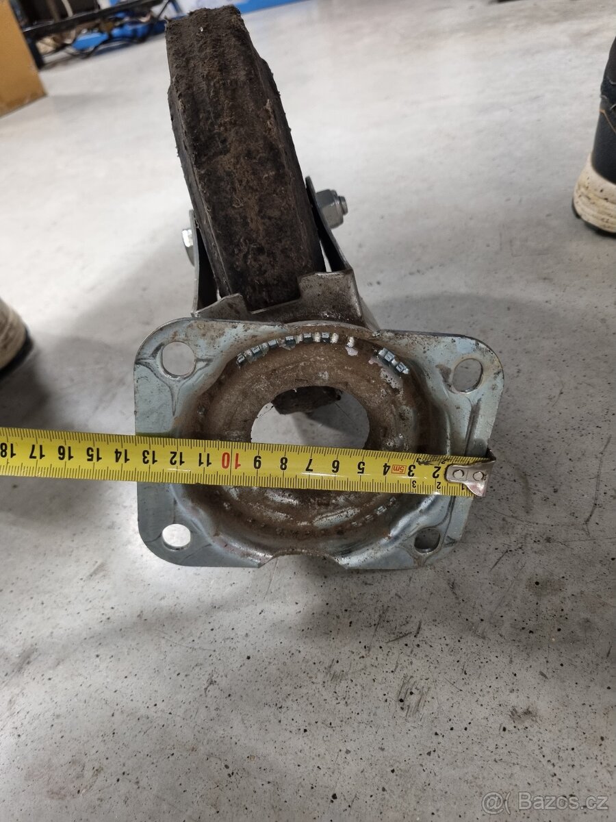 Kolečka otočná. 2 ks. Brno. - 4