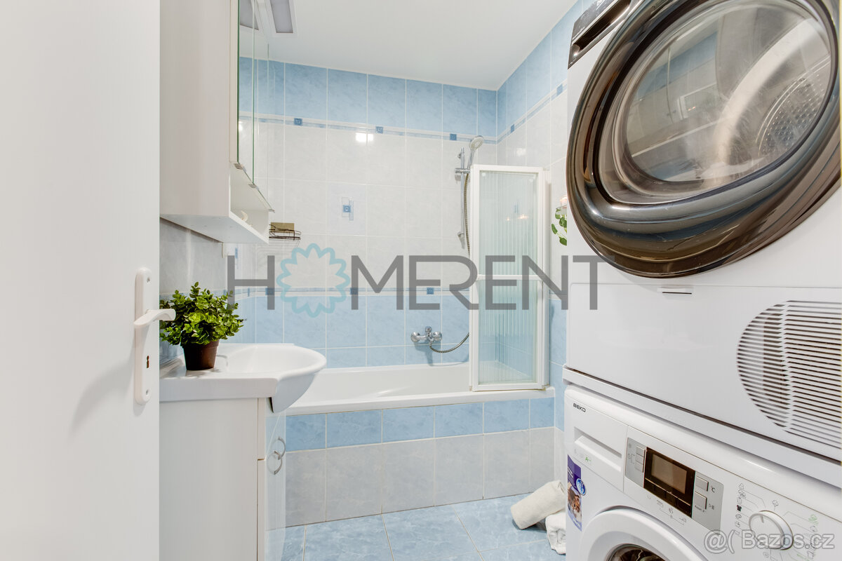 Pronájem prostorného bytu 3+1 s lodžií, sklepem a výtahem – - 4