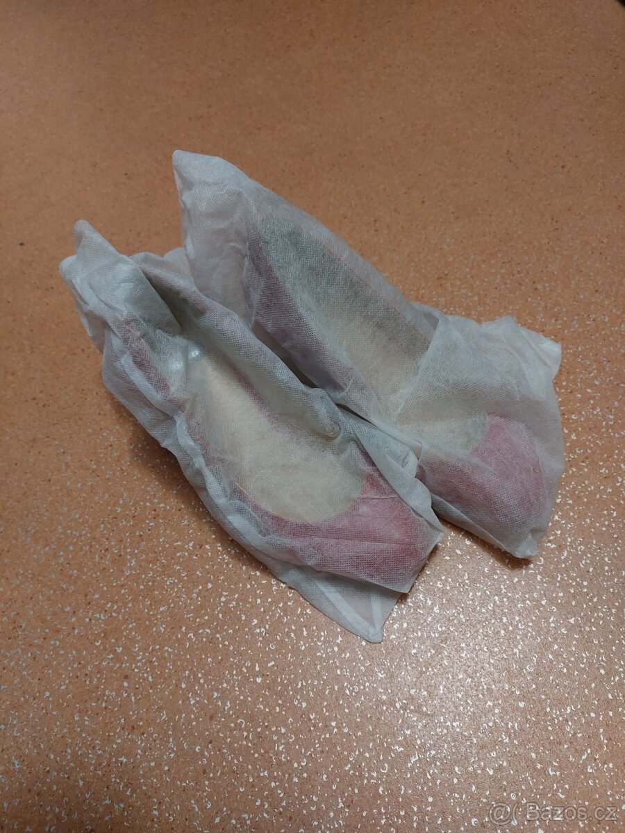 Lakovane lodicky Bata, vel. 37 - 4