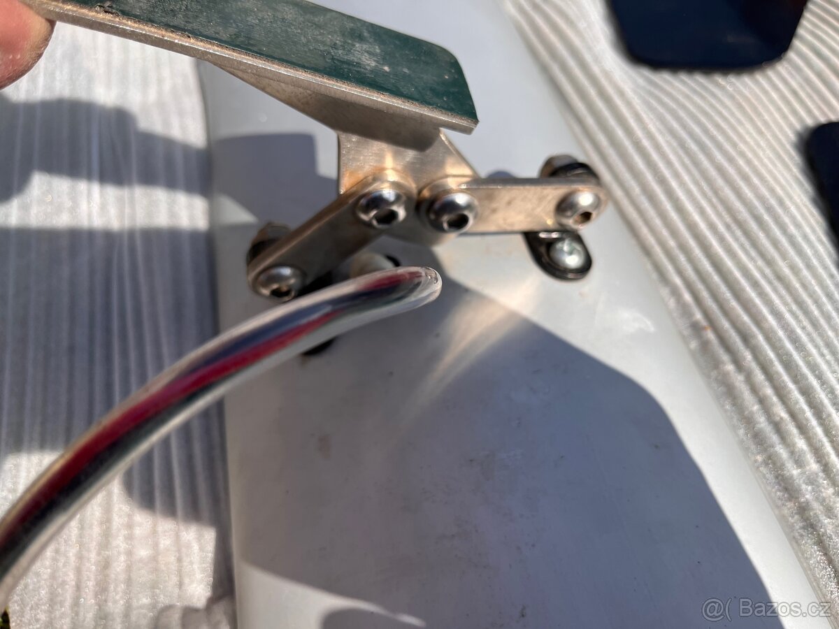 Zadní křídlo / spoiler se světlem - 4