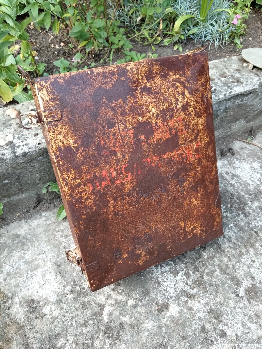 Lékárnička Wehrmact nálet - 4