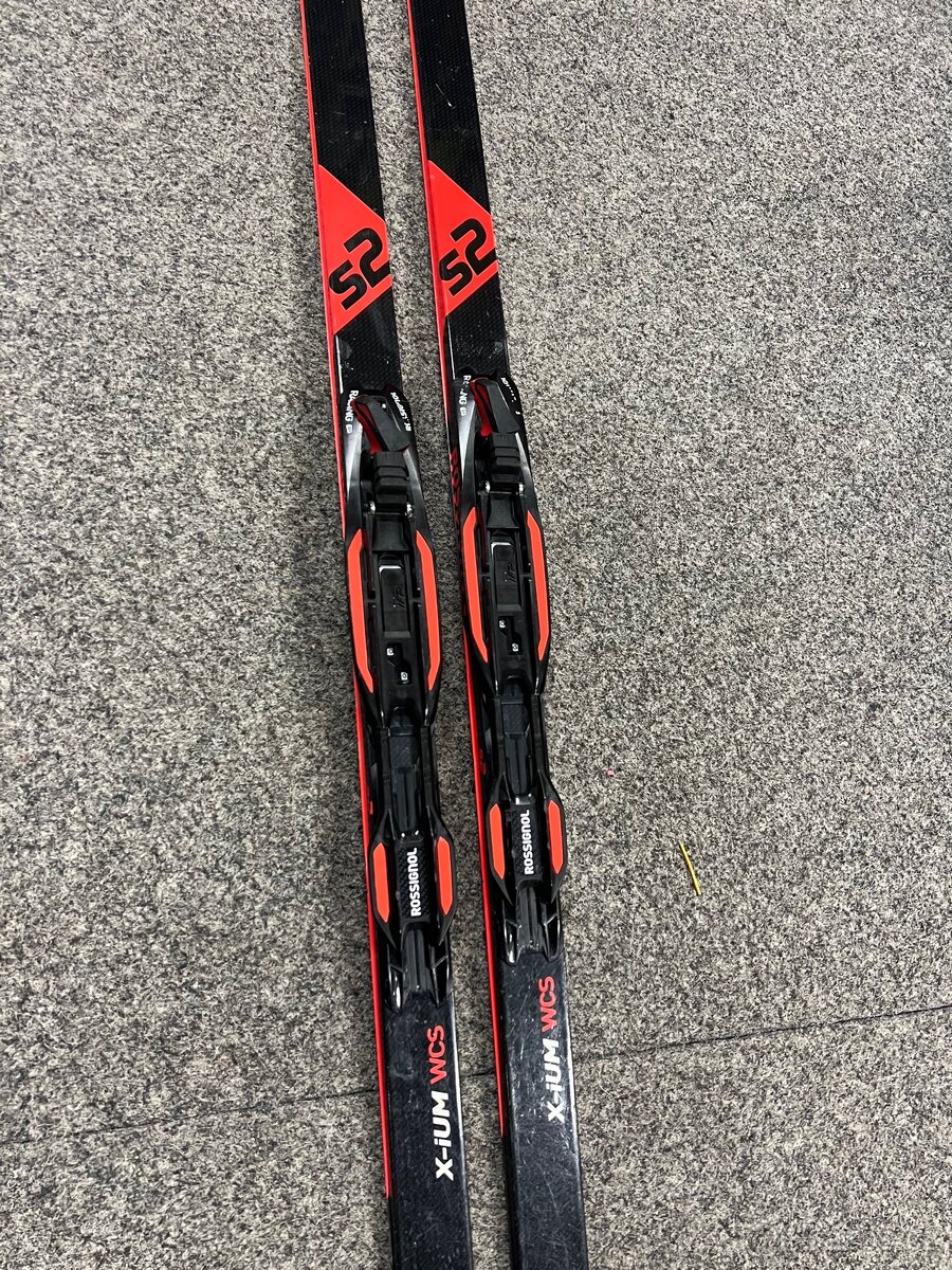 Juniorské běžky Rossignol X-IUM WCS S2 - 143cm - 4