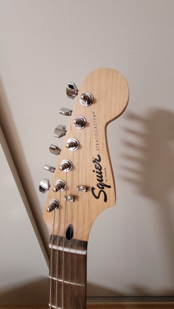 Kytarové kombo a elektrická kytara - 4