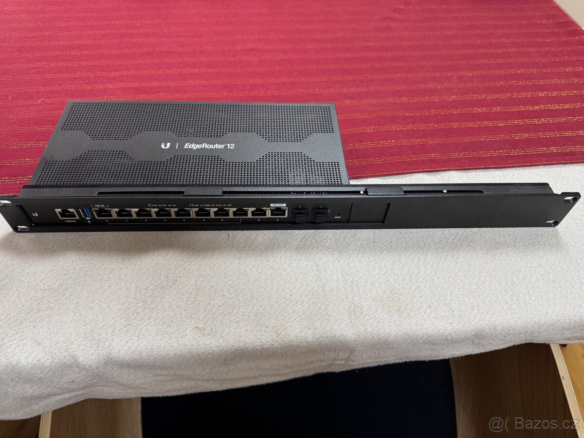 Prodám Ubiquiti EdgeRouter 12 - 4