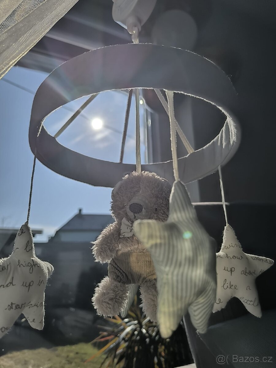 Kolotoč na postýlku - 4