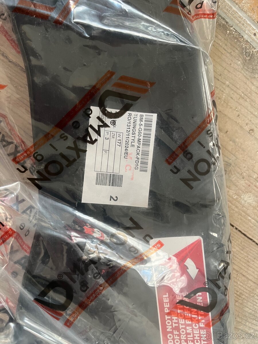 Maxton spoiler pod přední nárazník BMW řada 5 G60 - 4