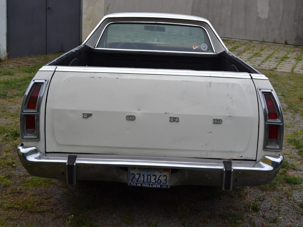 FORD RANCHERO 500 V8 - 4