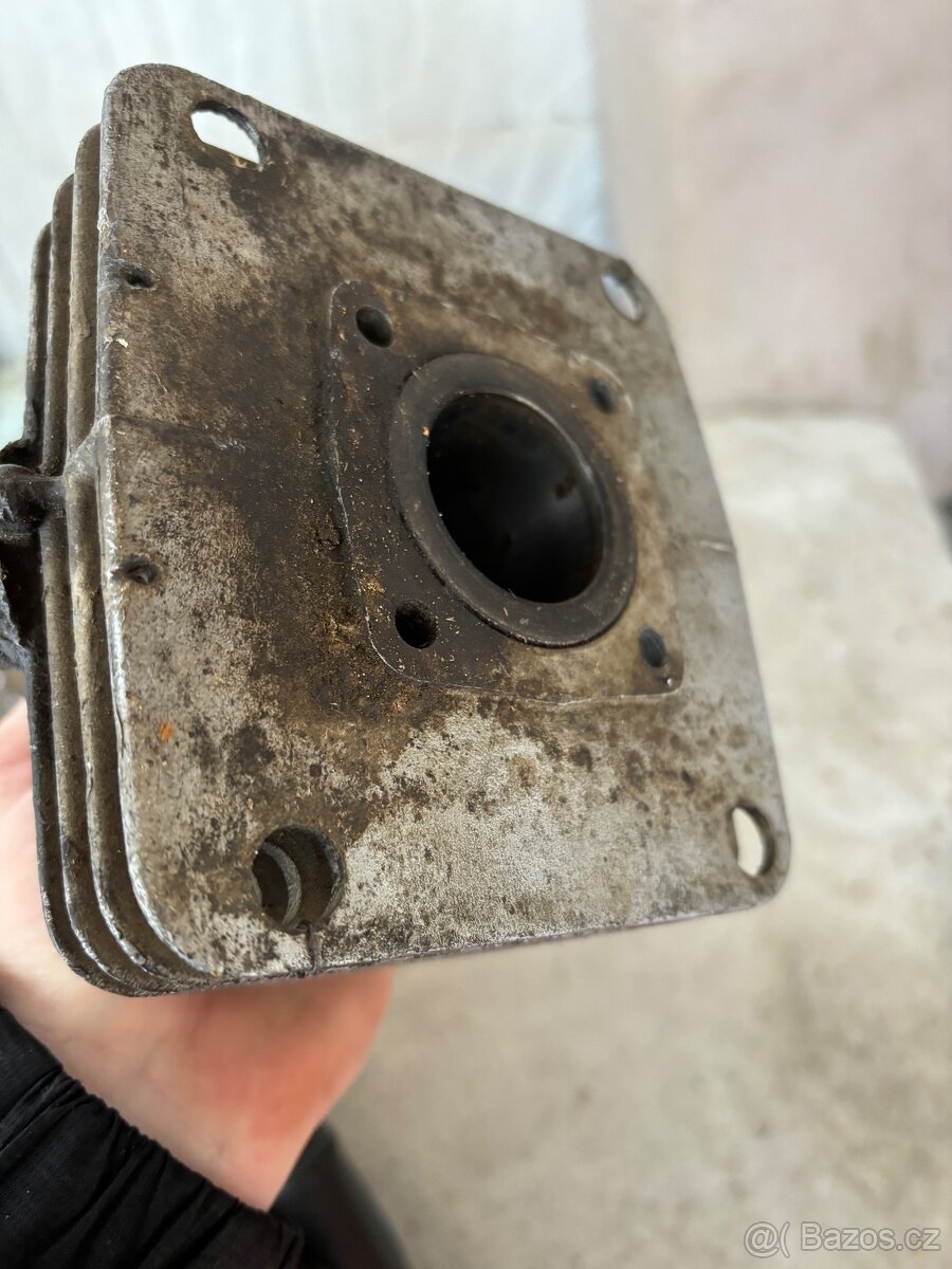 Válec a karburator Simson - 4