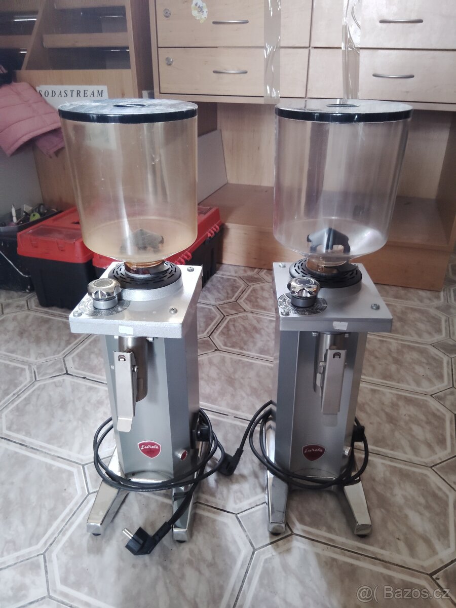 Profi mlýnky na zrnkovou kávu - 4