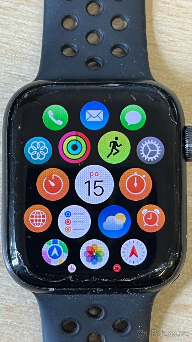Apple Watch 5 Nike Edition 44mm - 4