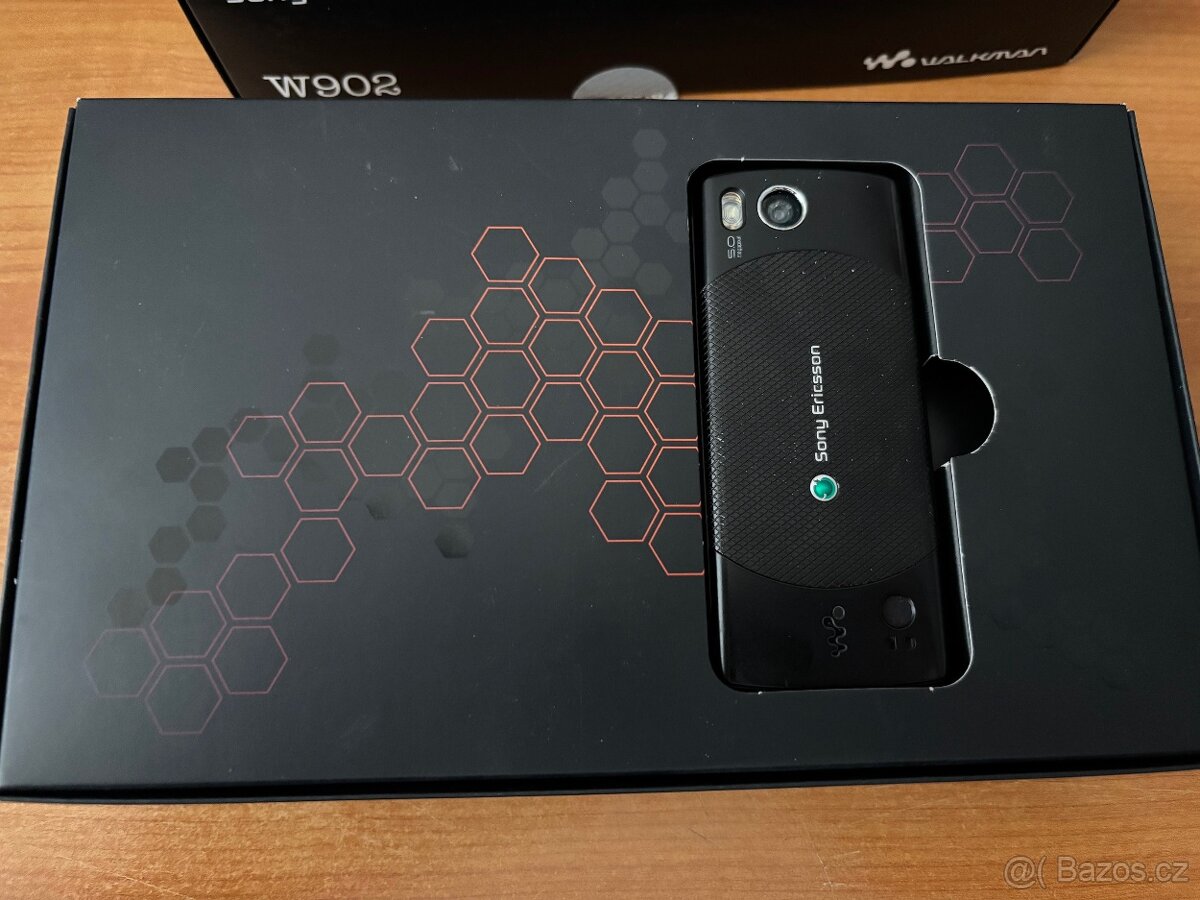Sony Ericsson W902 - 4