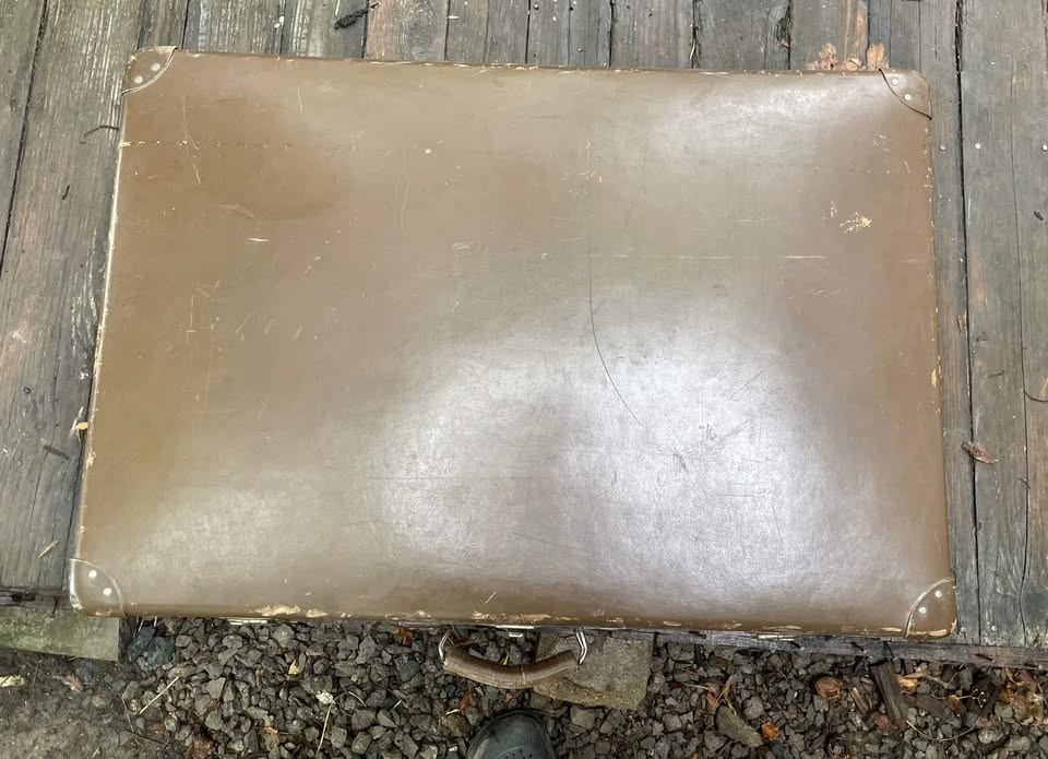 Krasný starý kufr 40. leta - 4