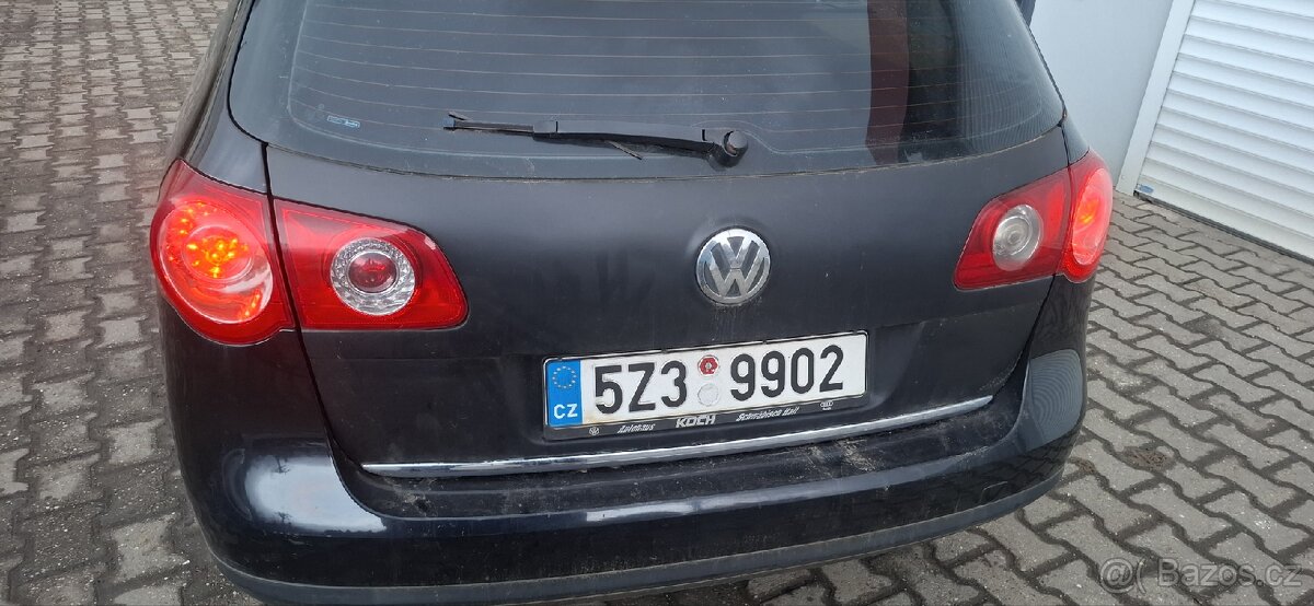 Volkswagen Passat - 4