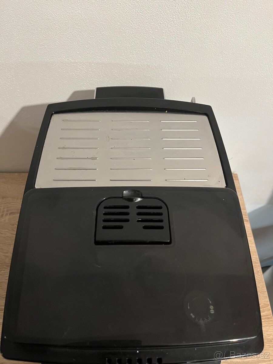 Kávovar Delonghi magnifica - 4
