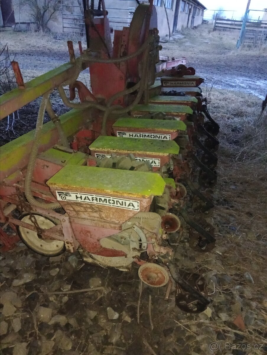 Prodám seci stroj Harmonia - 4