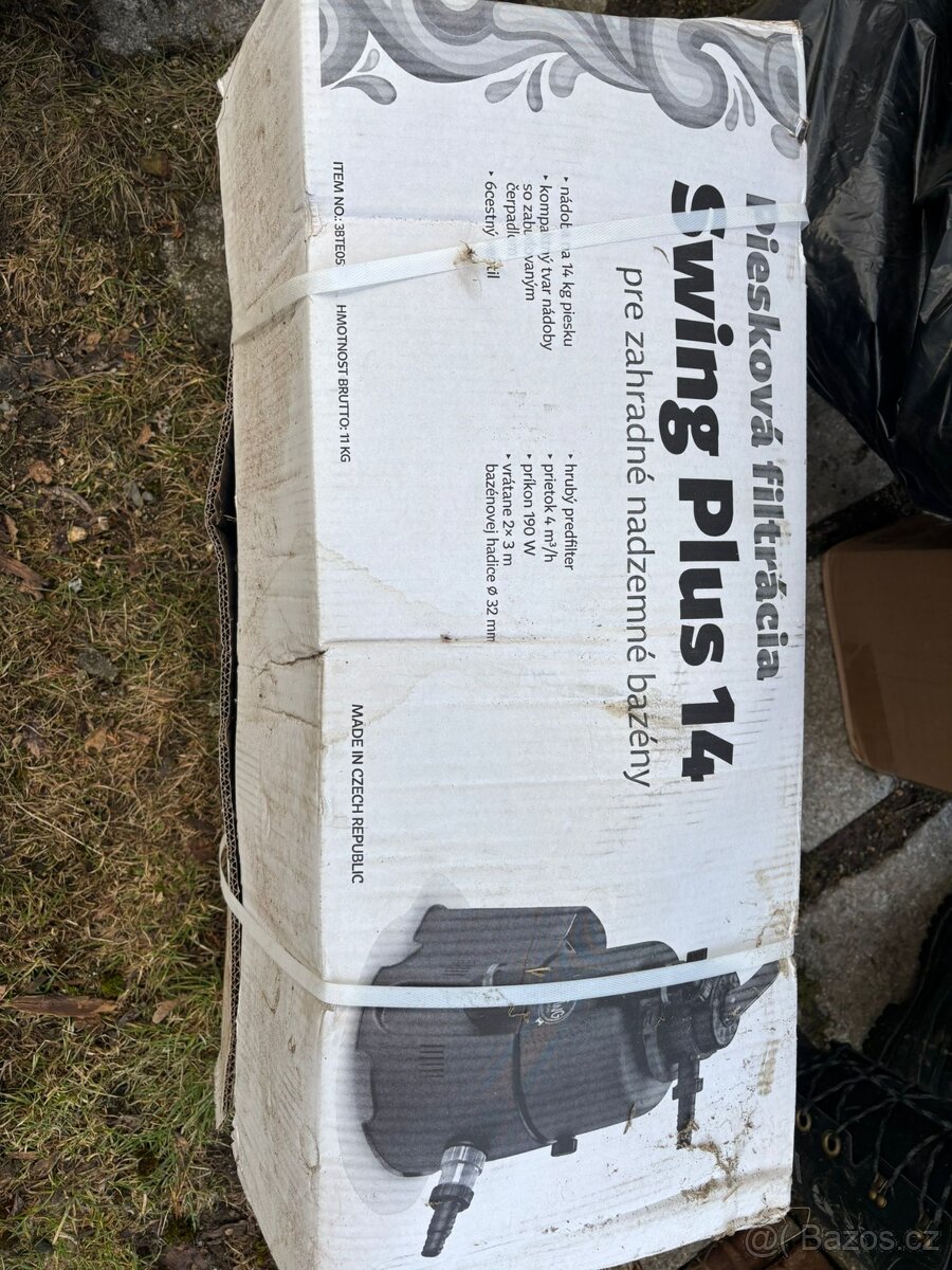 Nový bazén nerozbalený - 4