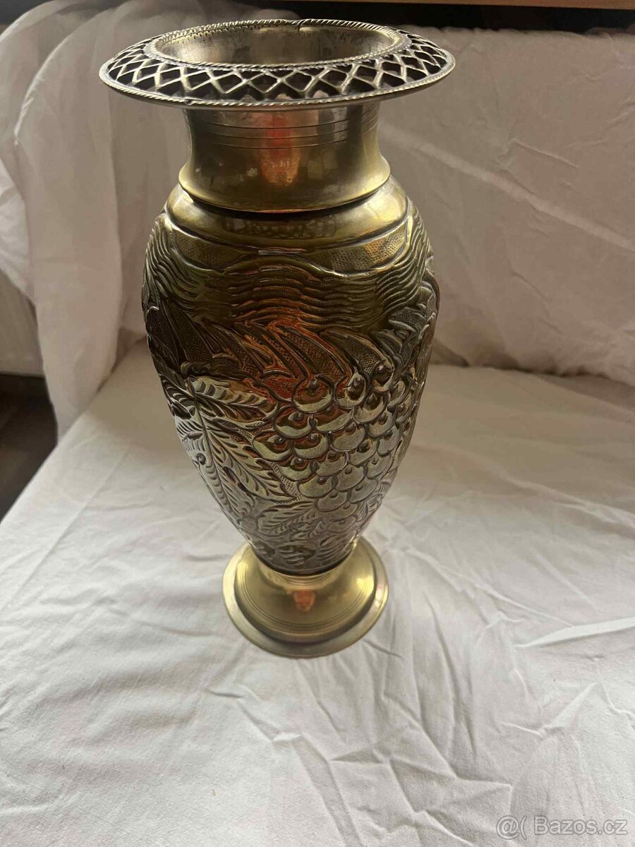 Stará mosazná váza - 4