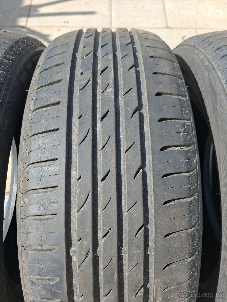 Letni pneu 215/60 R16 - 4
