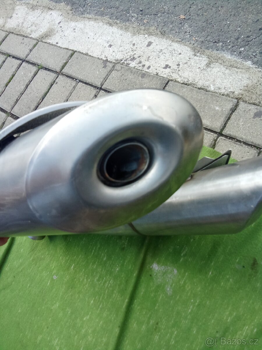 Výfuk KTM Duke 990 - 4