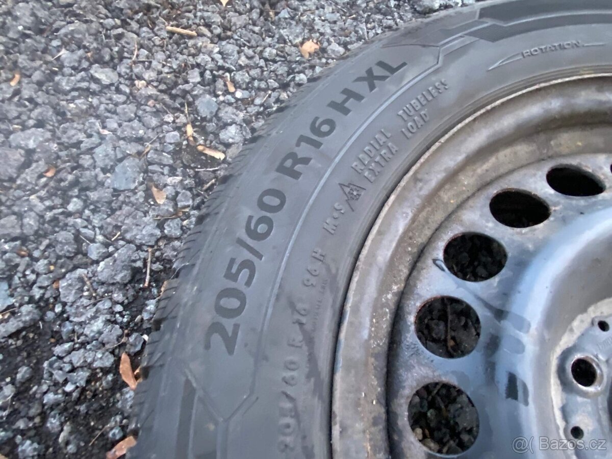 96. sada zimní kola 205/60/16 5x112 Mercedes E - 4