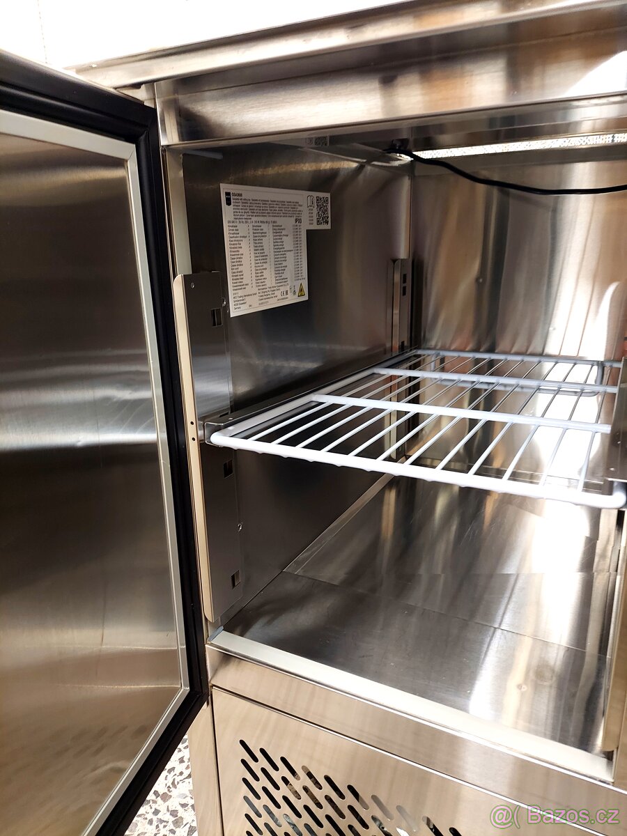 Prodám Gastro Chladící stůl - 4