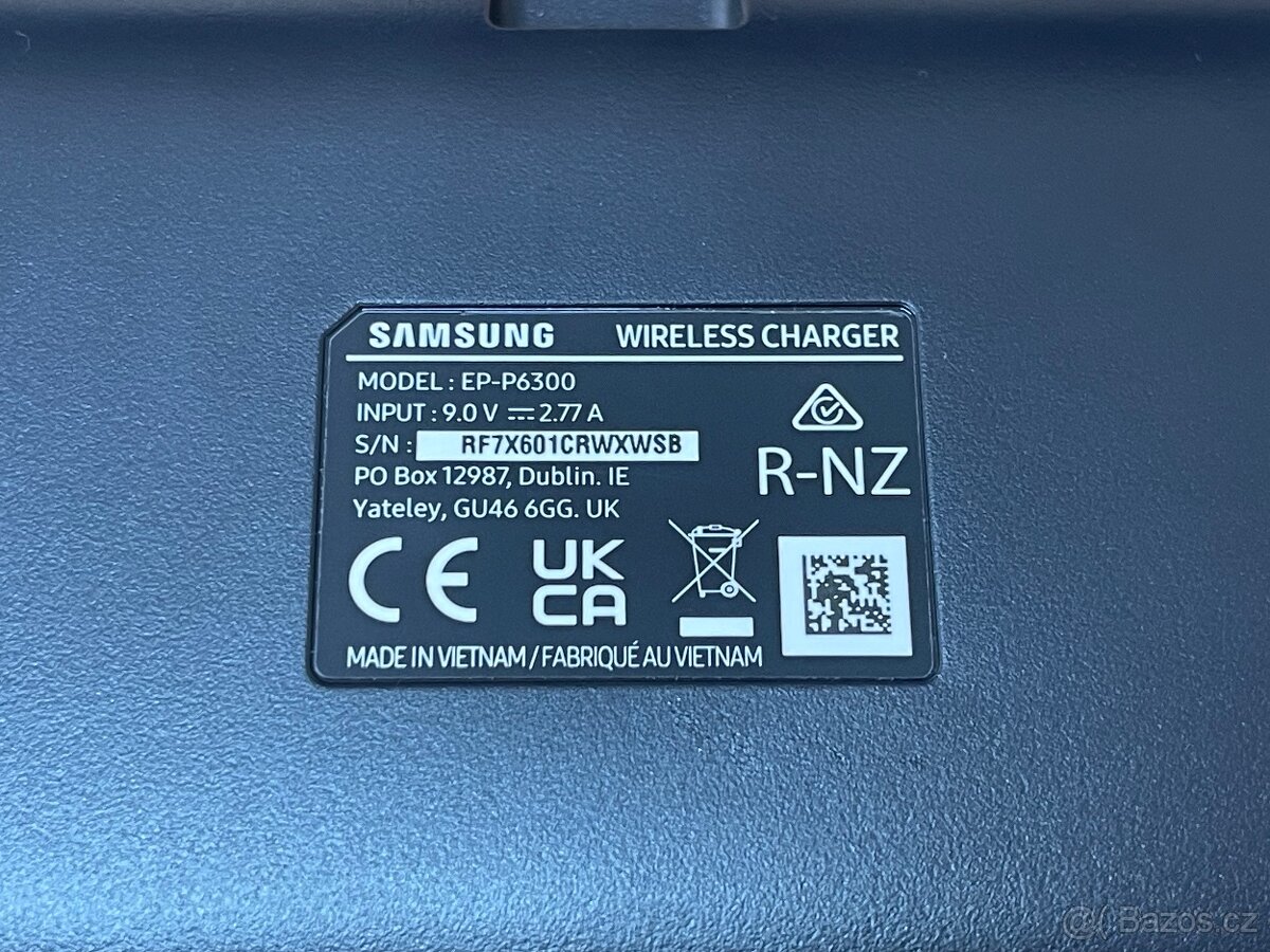 Samsung Multipoziční bezdrátová nabíječka černá - 4