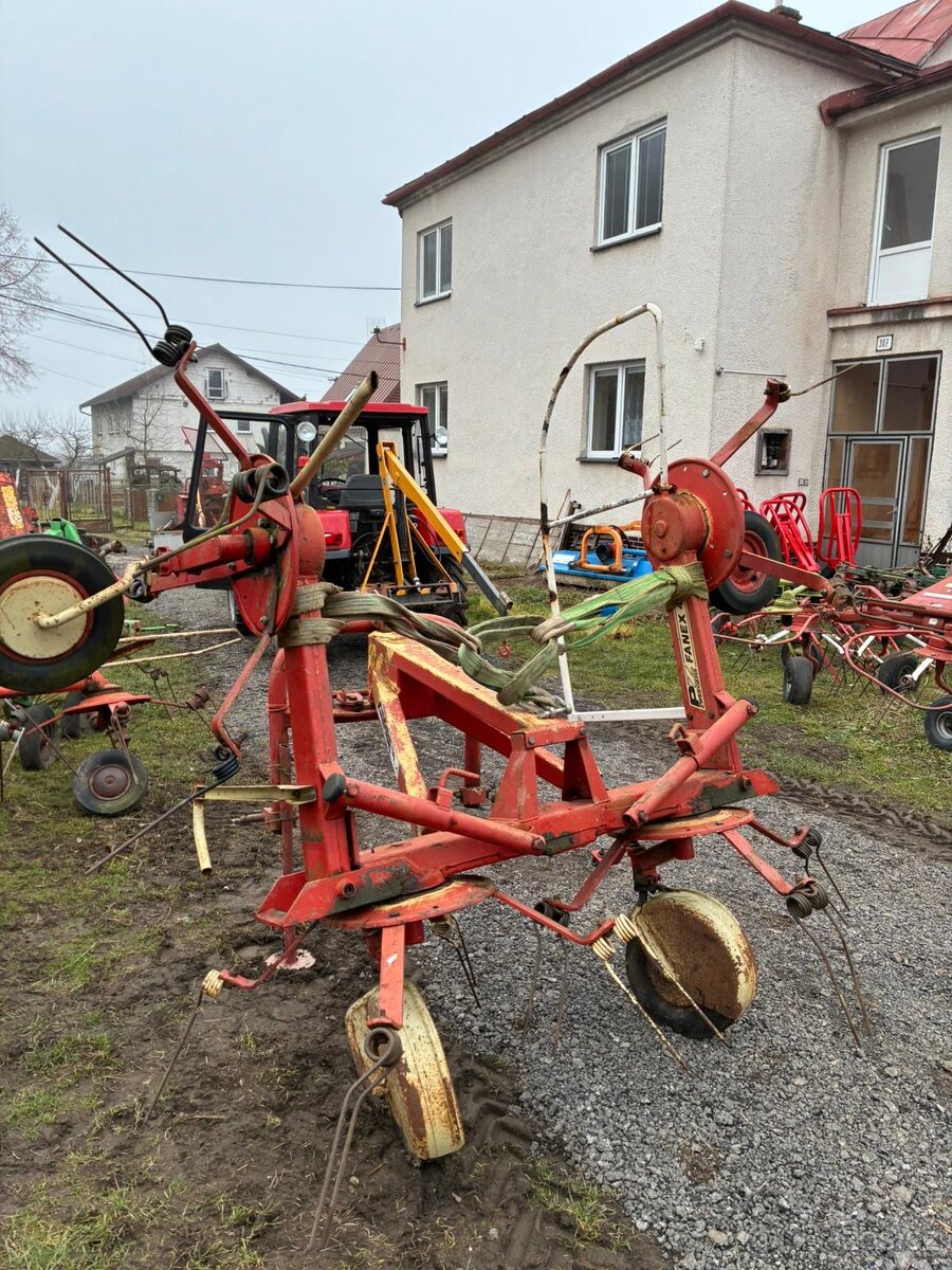 Obraceč sena PZ - 4