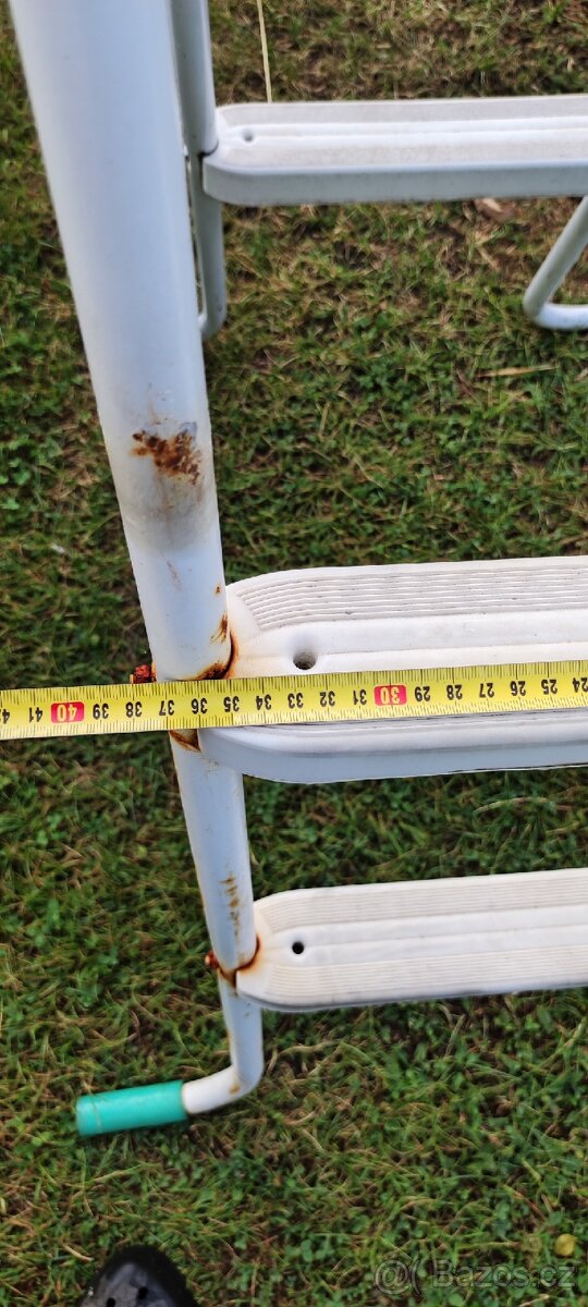 Žebřík do bazénu - 4