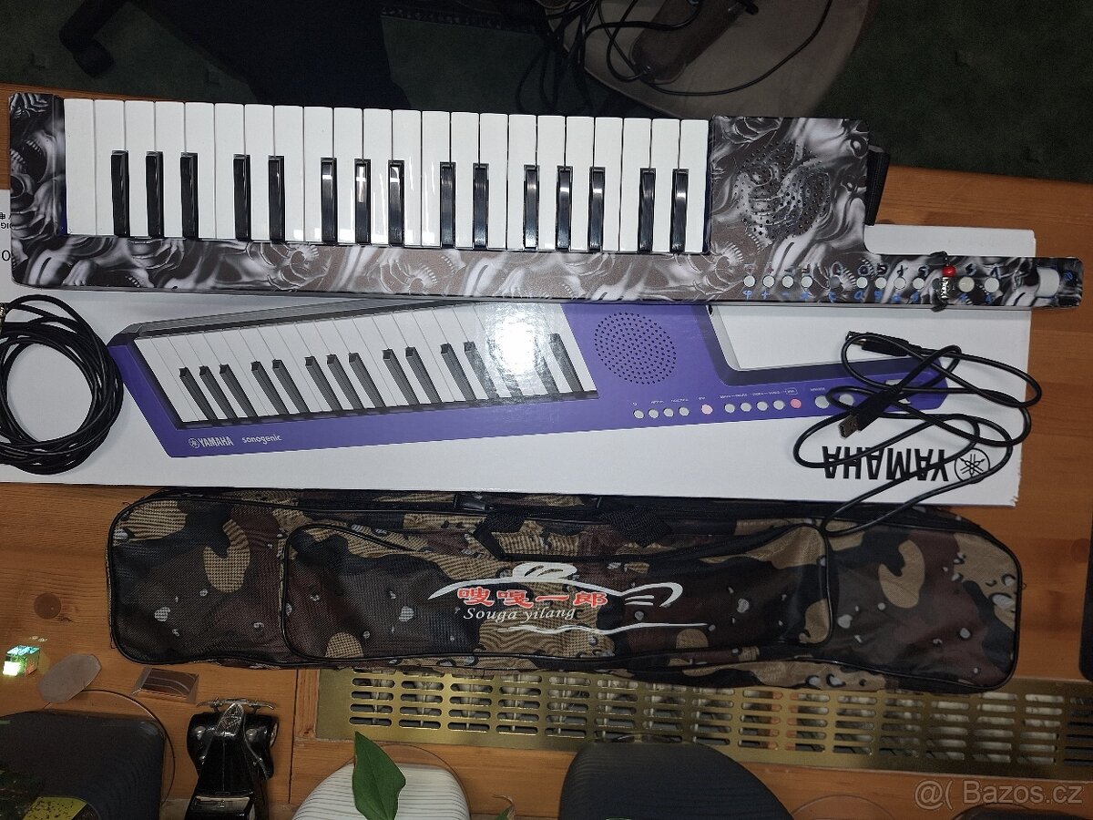 Yamaha SHS 300 - 4